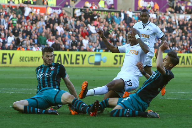 的继续缺席 的继续缺席