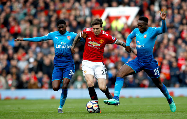 通过与传统 通过与传统