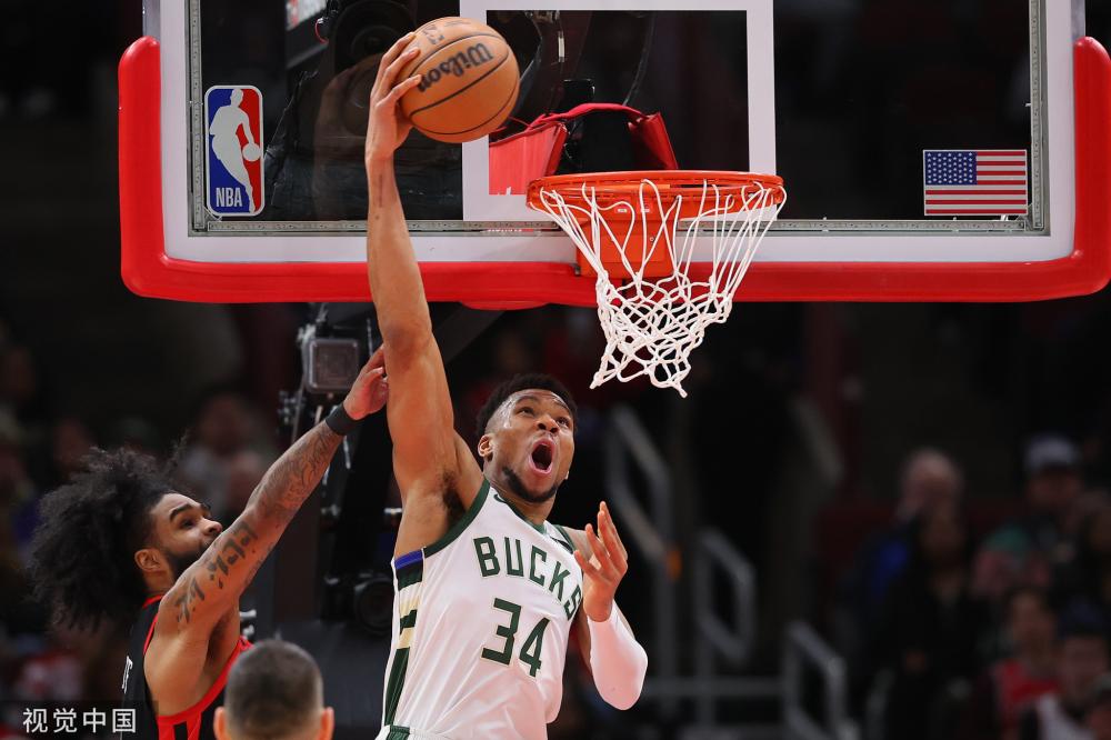 前锋之间的 前锋之间的