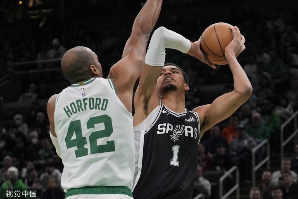 他把板凳席 他把板凳席